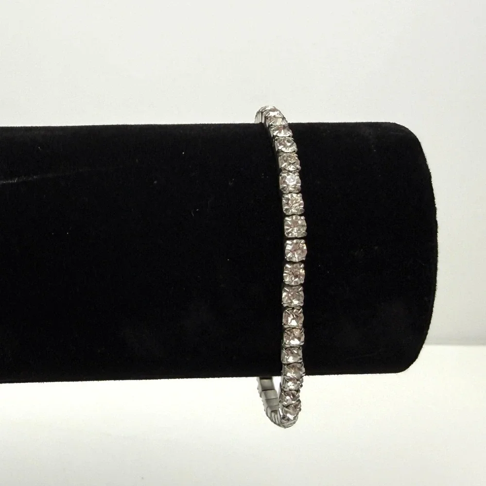 Elegant Silver Tone Rhinestone Tennis Bracelet Sparkling Stretch Band Jewelry